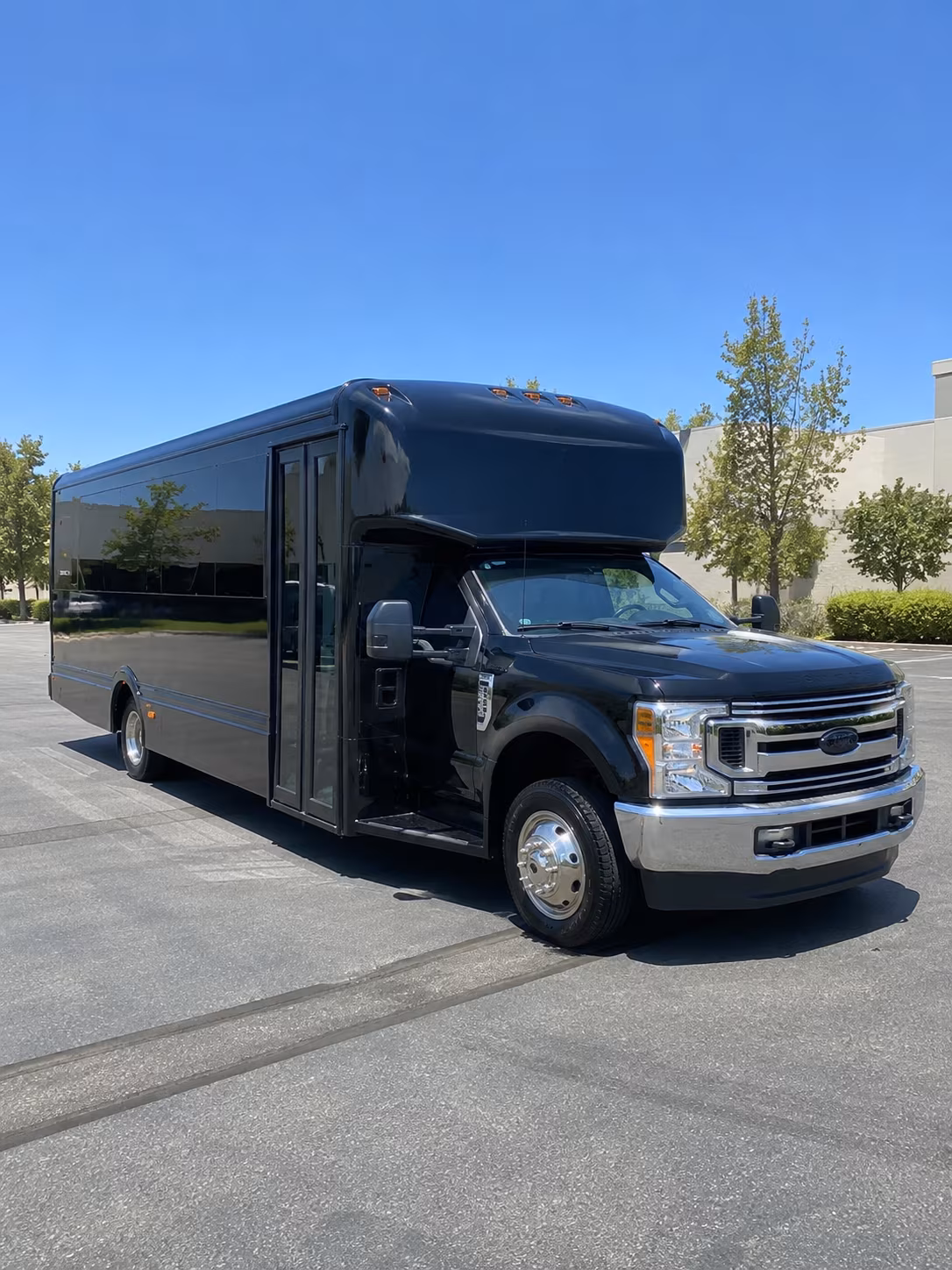 burbank charter buses