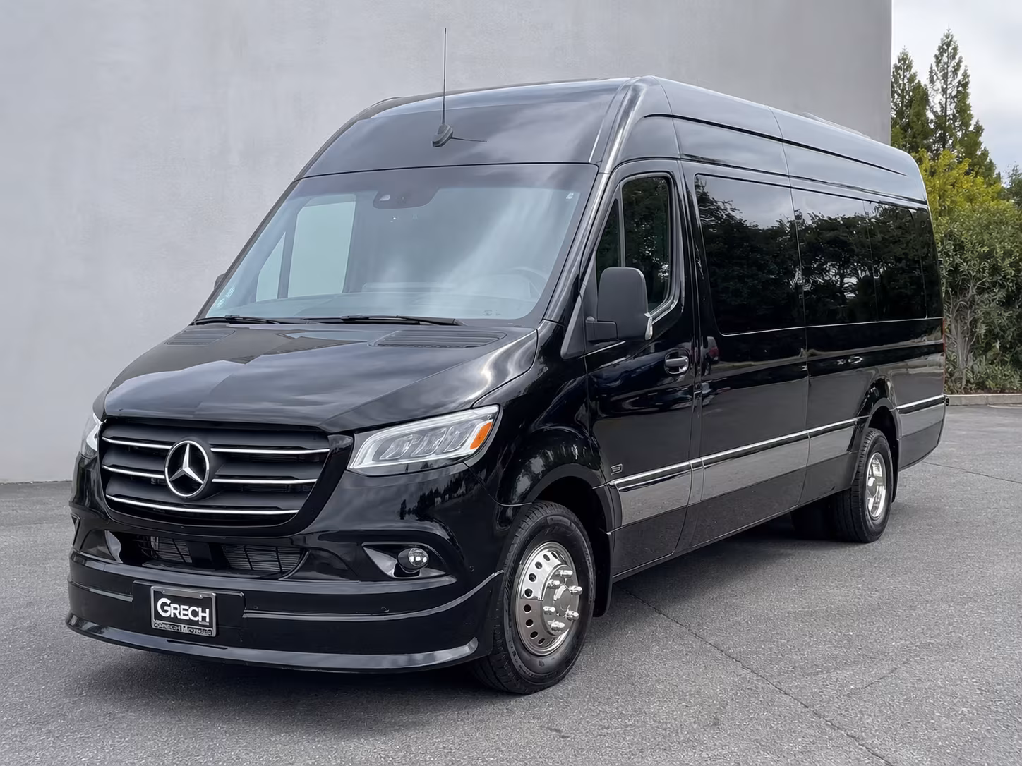 burbank sprinter van with driver
