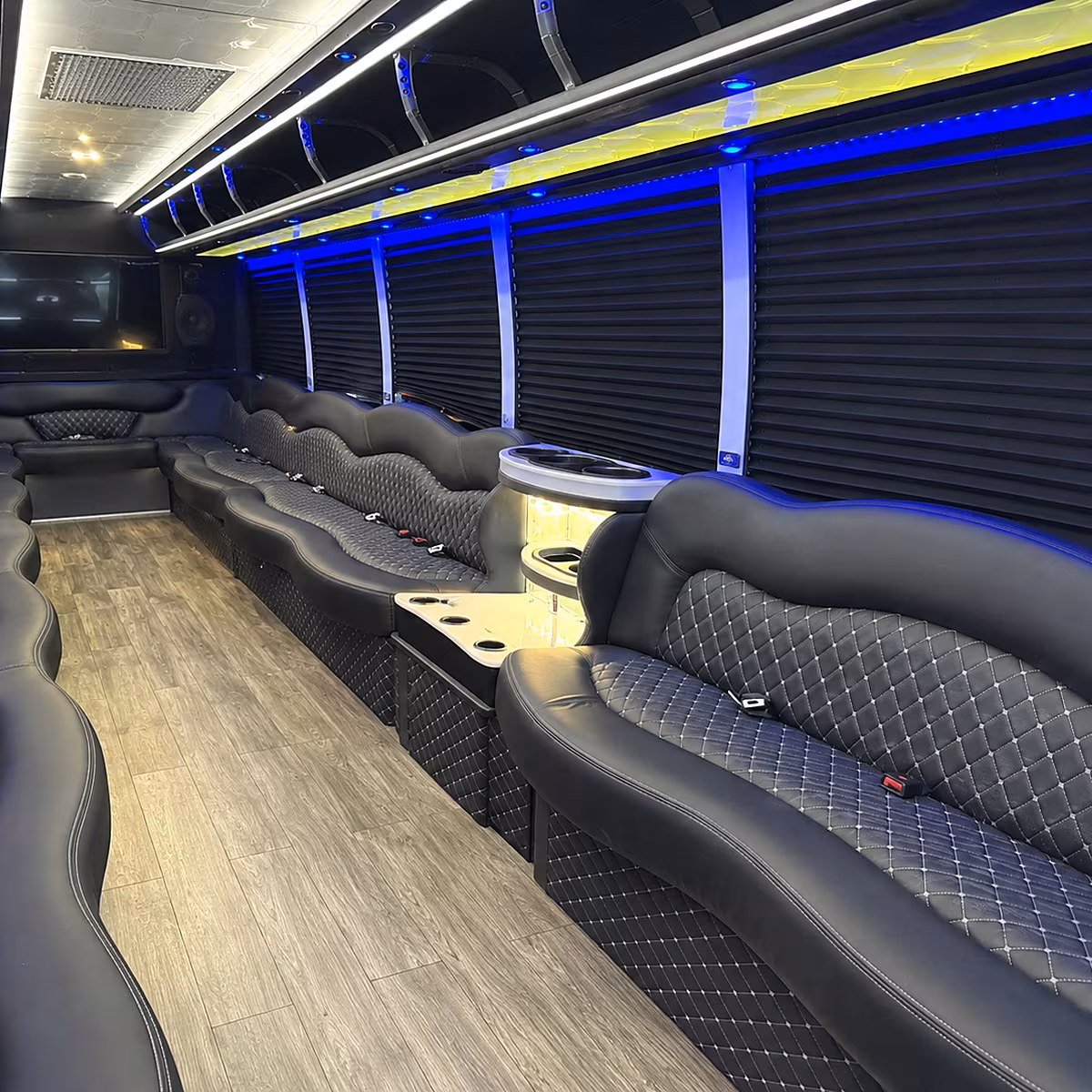 universal studios hollywood entertainment corridor party bus rental